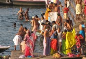 Varanasi, kleurig wassen