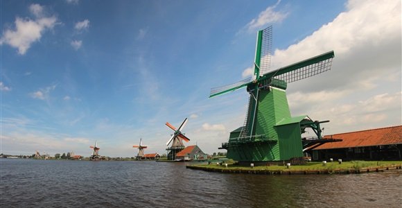 Zaanse schans molen low