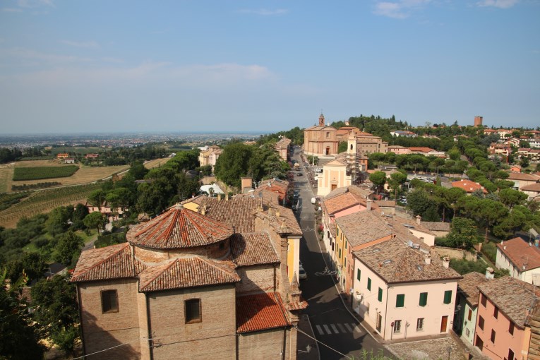 View Montiano