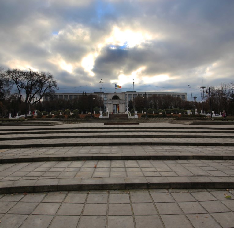 Chisinau arc