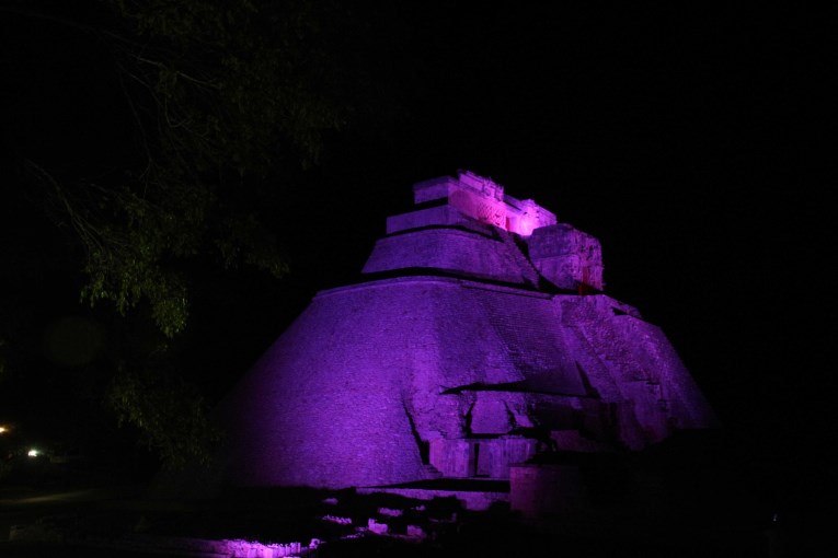 Uxmal light show