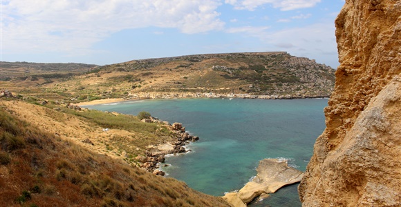 Gnejna beach