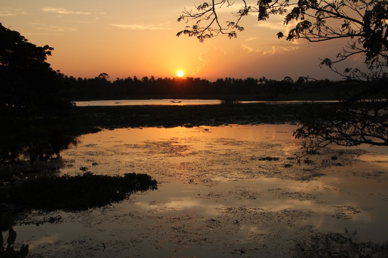 Sunset Debarawewa lake