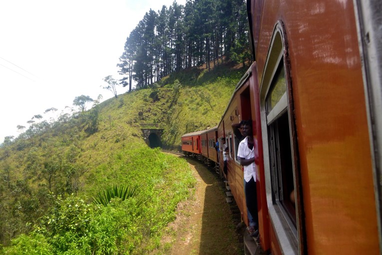 Train Haputale to Nuware Eliya