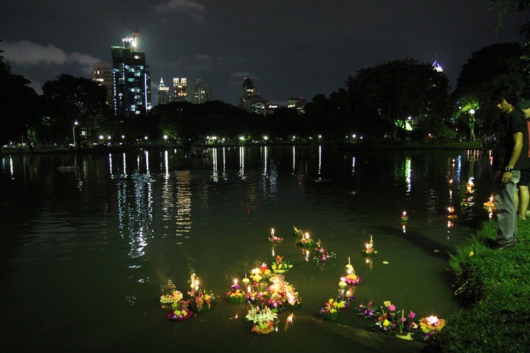 Lumpini park, Loy Krathong