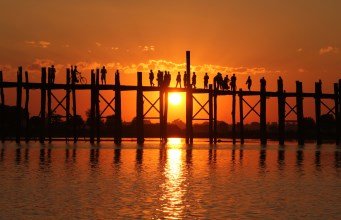 sunset ubein bridge