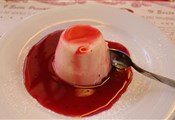 Florence, Titos restaurant, panna cotta