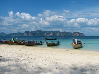 Ao nang2